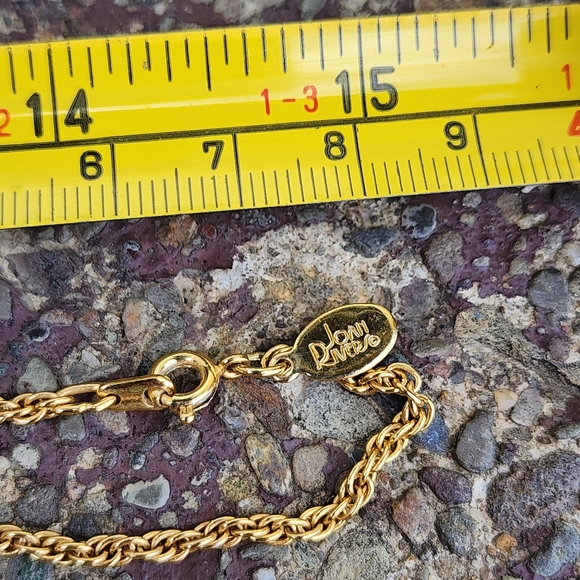 Basket locket necklace scrimshot type ship Joan Rivers chain gold tone - Picture 6 of 7